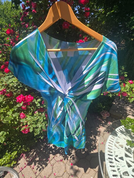 Tops - Blue and green tie dye fitted top